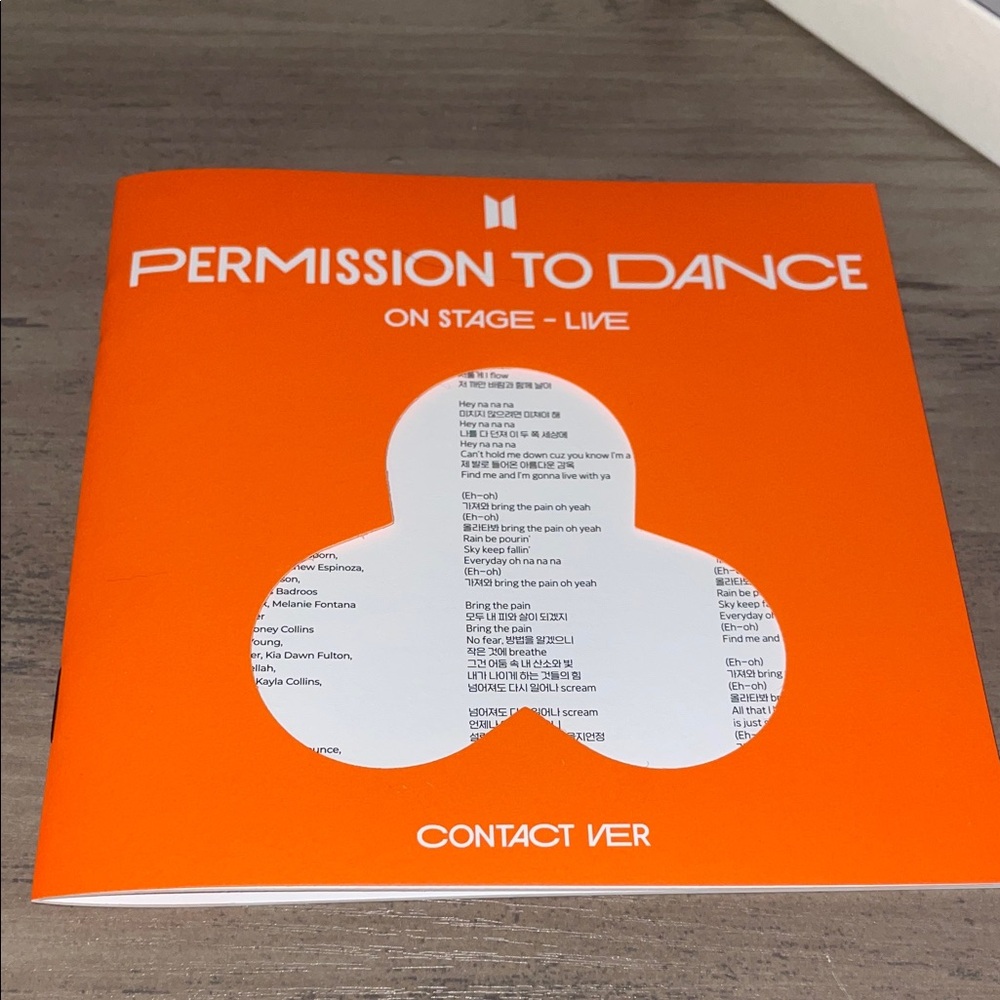 Permission to Dance on stage live Album - Picture 11 of 13